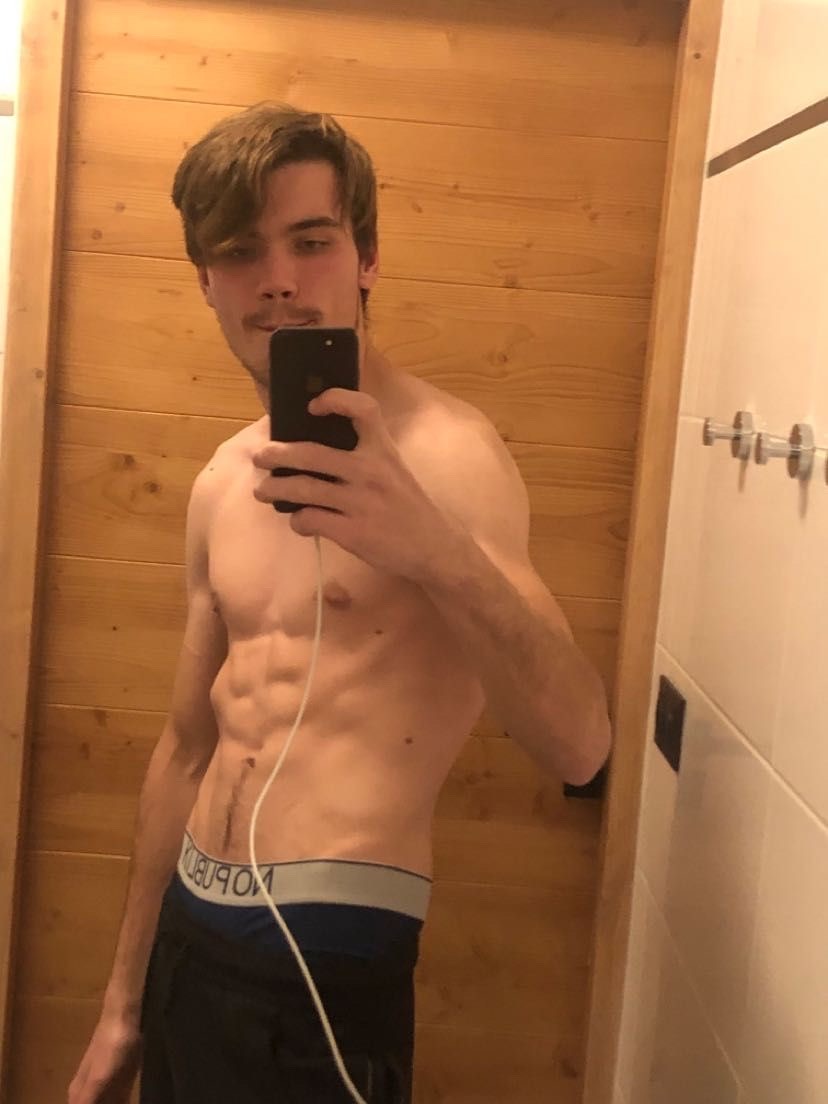 Profil de Mahel, 23 ans, Escort TS France à Domfront