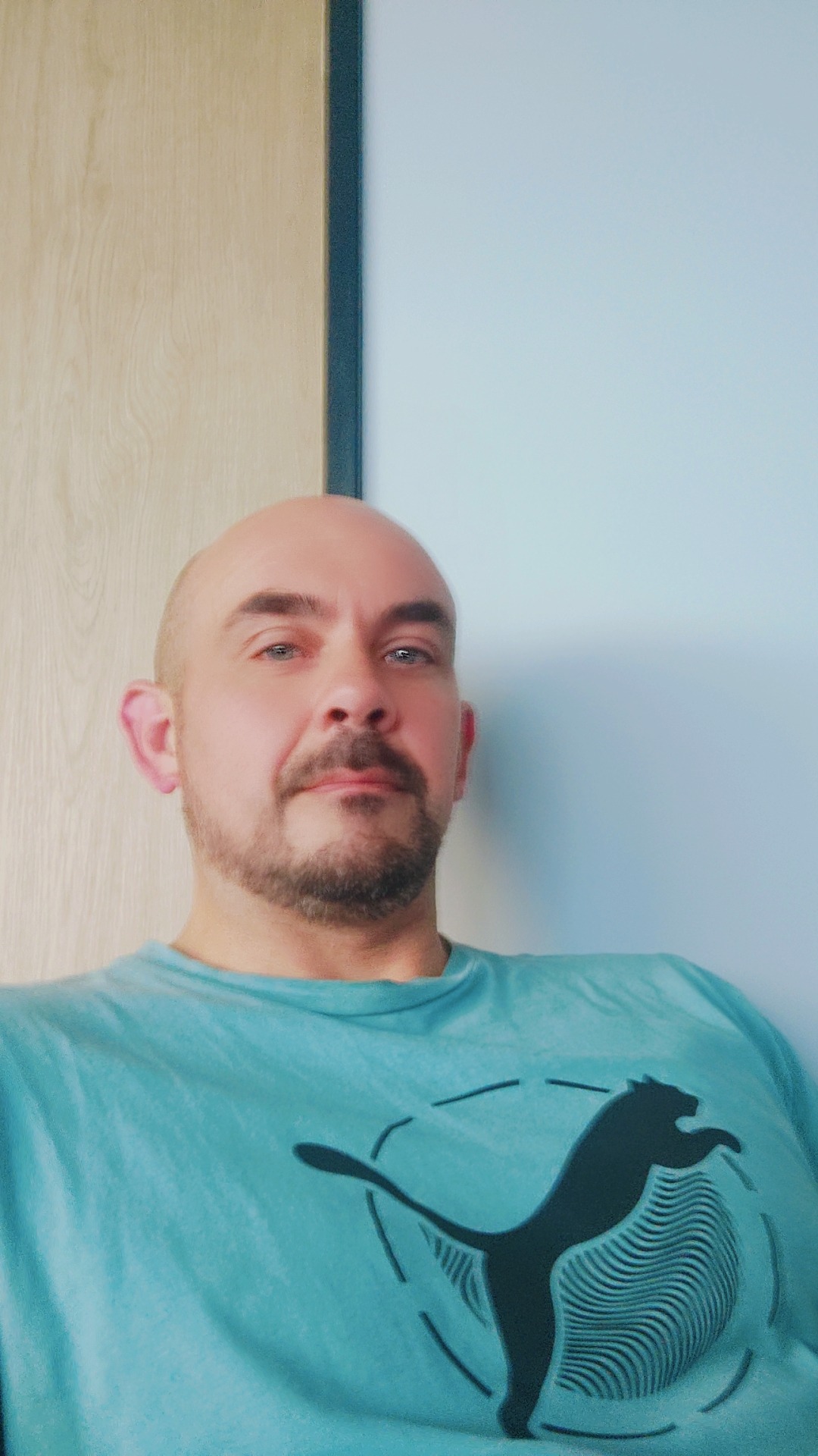 Profil de Phillippe, 42 ans, Escort TS France à Frontenay