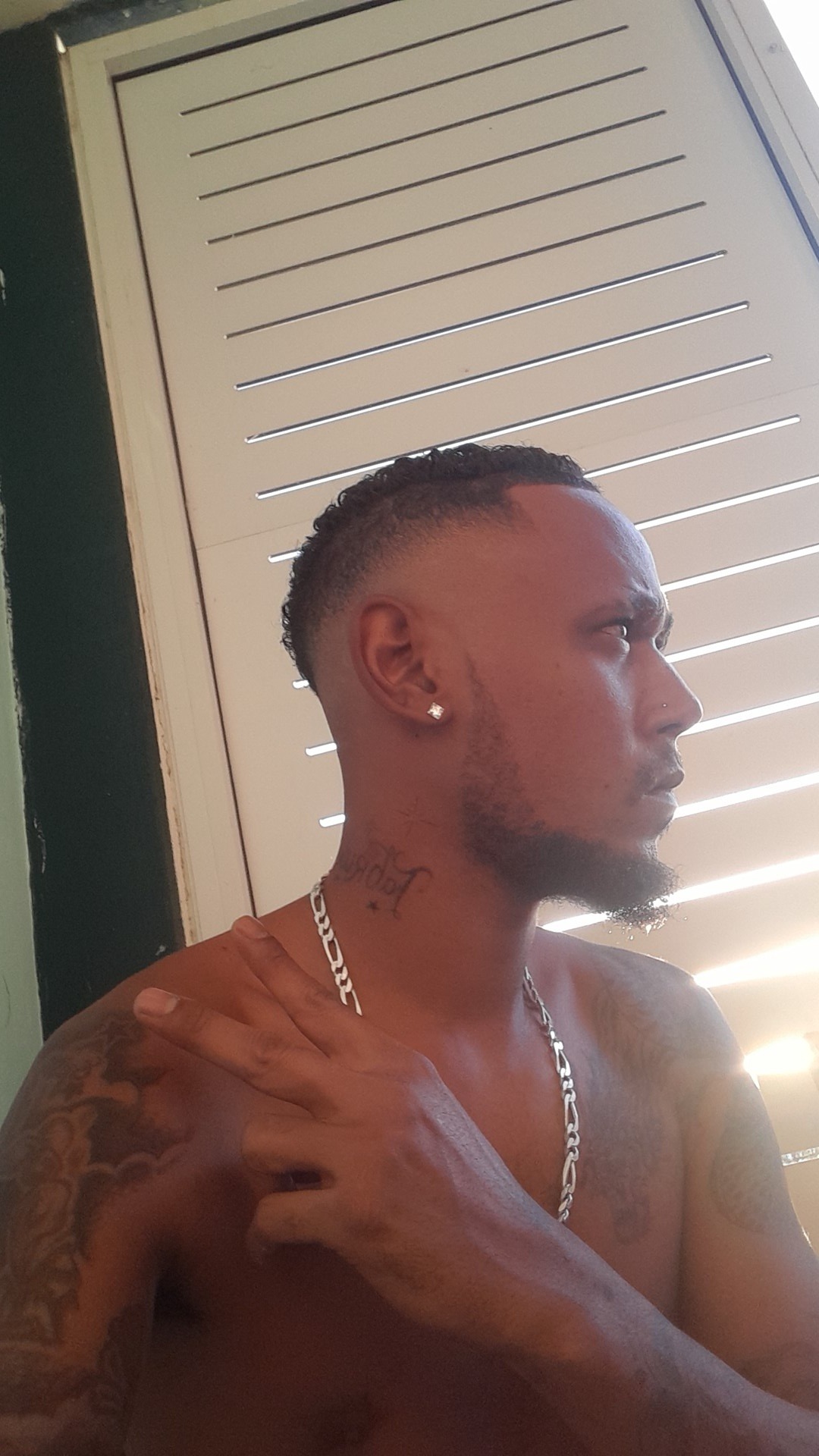 Profil de Thobias, 32 ans, Escort TS France à Saint-Jean-la-Fouillouse