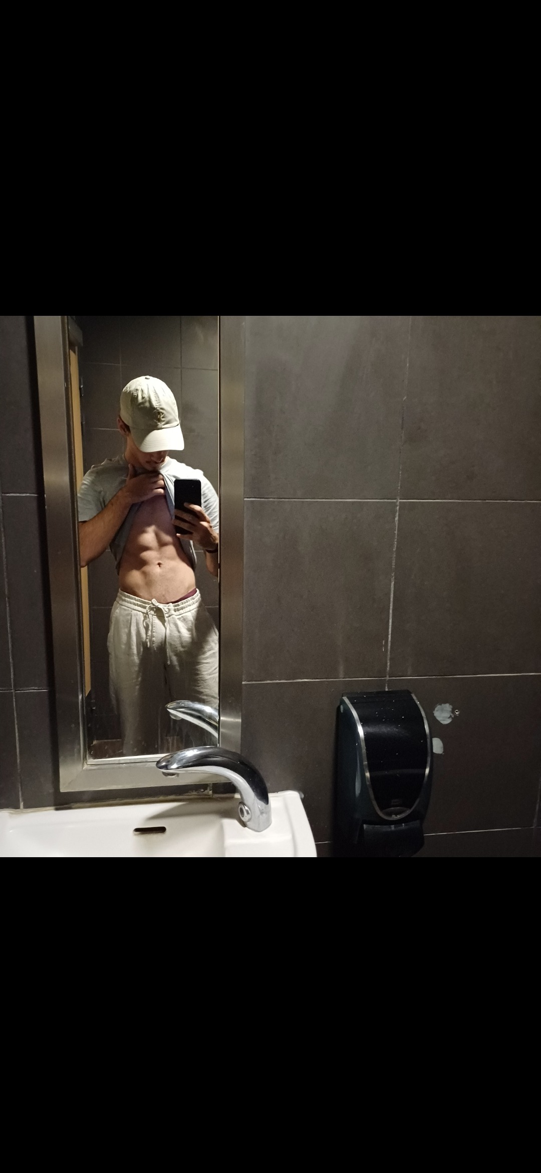 Profil de Yona, 18 ans, Escort TS France à Écuvilly