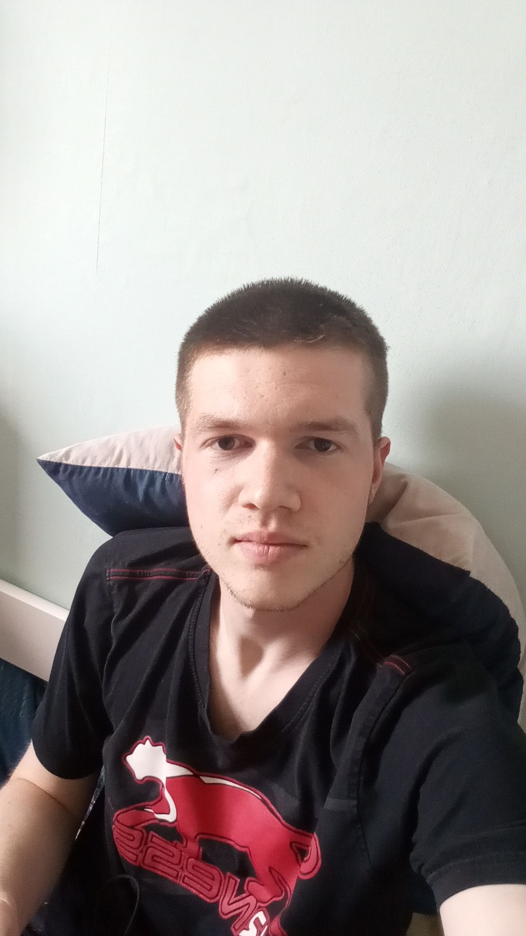 Profil de Ulrich, 23 ans, Escort TS France à Crestot
