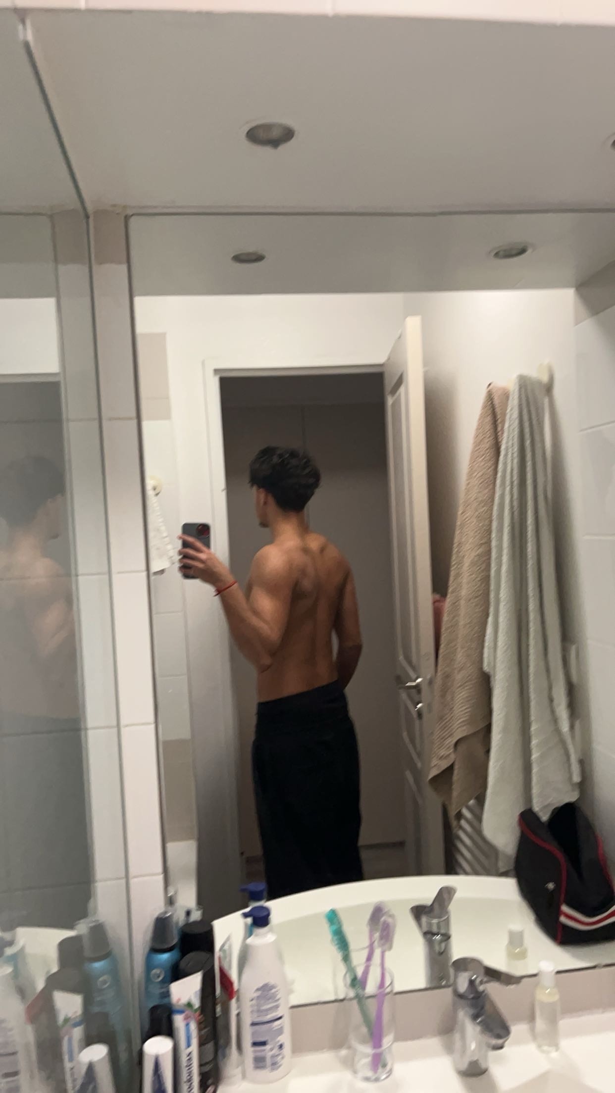 Profil de Yohann, 18 ans, Escort TS France à Fléchy