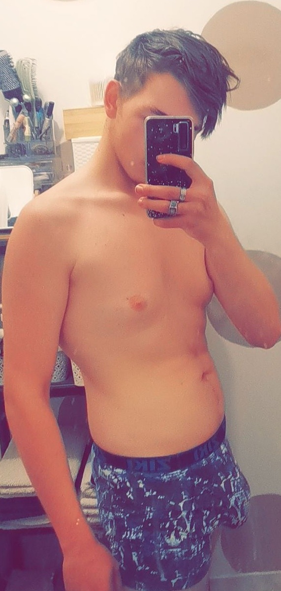 Profil de Carlo, 20 ans, Escort TS France à Vaudesson
