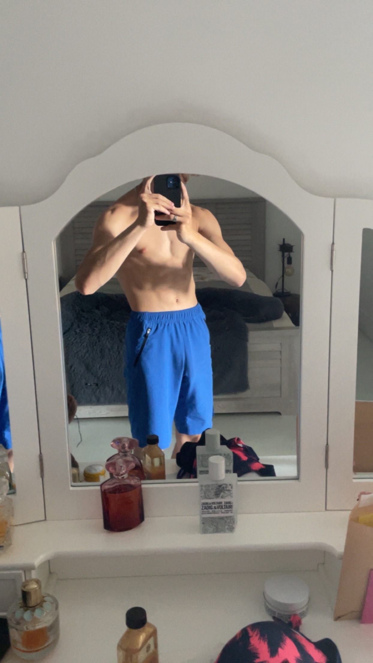 Profil de Narek, 19 ans, Escort TS France à Mondescourt