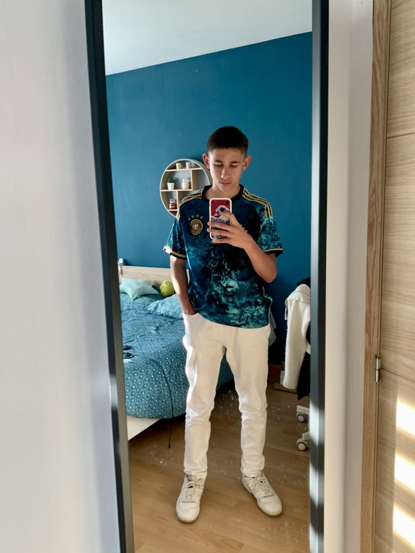 Profil de Mathieux, 20 ans, Escort TS France à Chaley