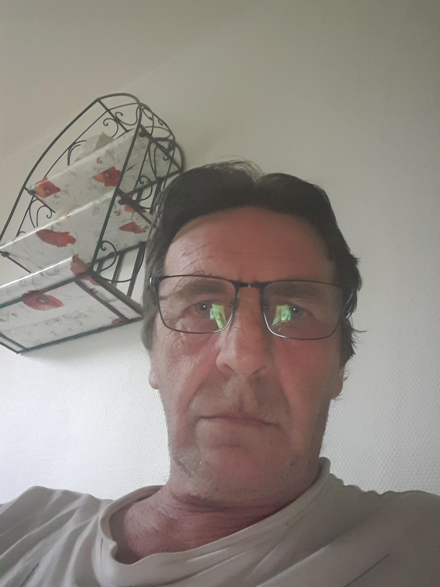 Profil de Célian, 54 ans, Escort TS France à Lostroff