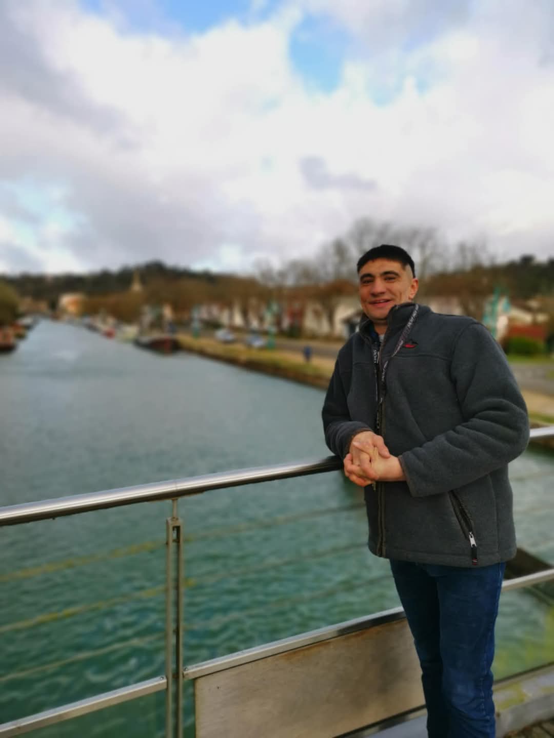 Profil de Luce, 35 ans, Escort TS France à Pierrefonds