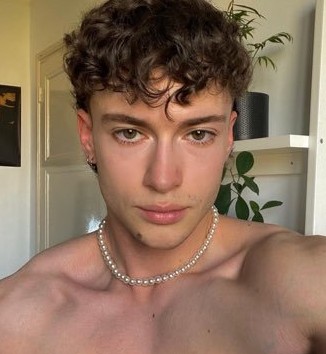 Profil de Keegan, 25 ans, Escort TS France à Orrouy
