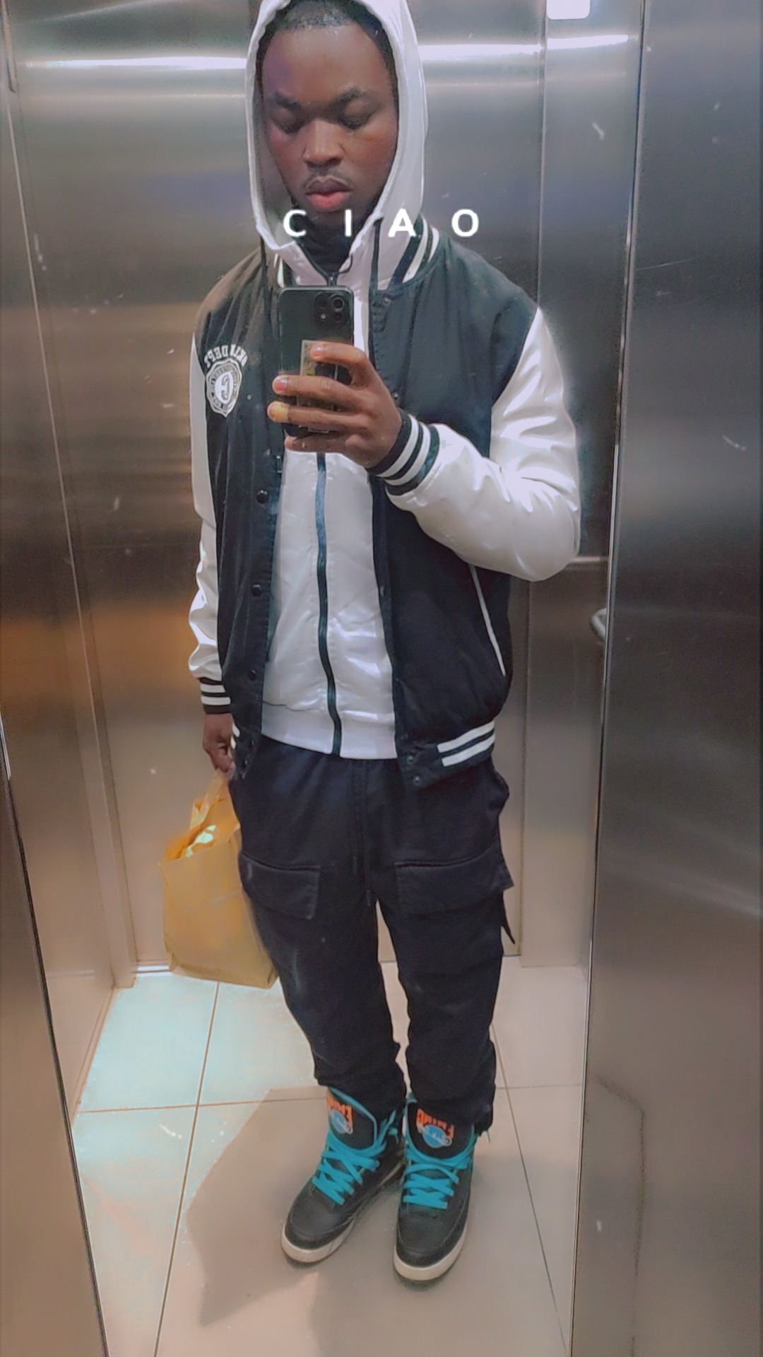 Profil de Mouadh, 23 ans, Escort TS France à Lassigny