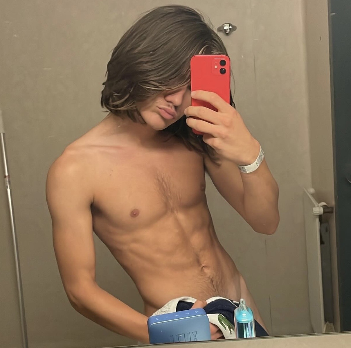 Profil de Claude-michel, 19 ans, Escort TS France à Huttendorf