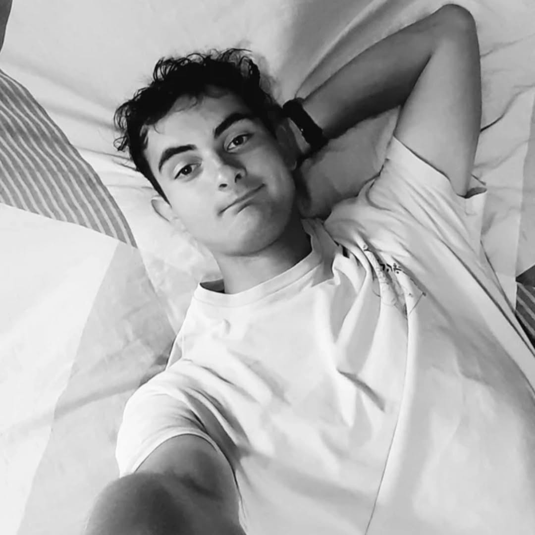 Profil de Enock, 22 ans, Escort TS France à Moliens