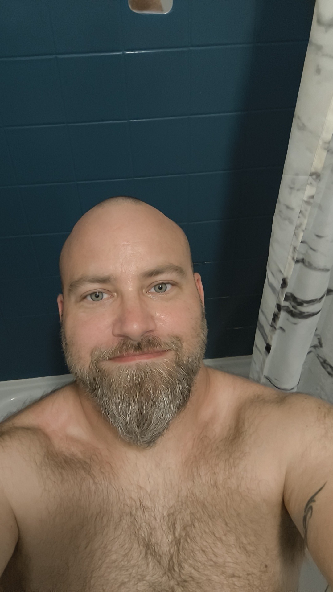 Profil de Seymen, 42 ans, Escort TS France à Lihus
