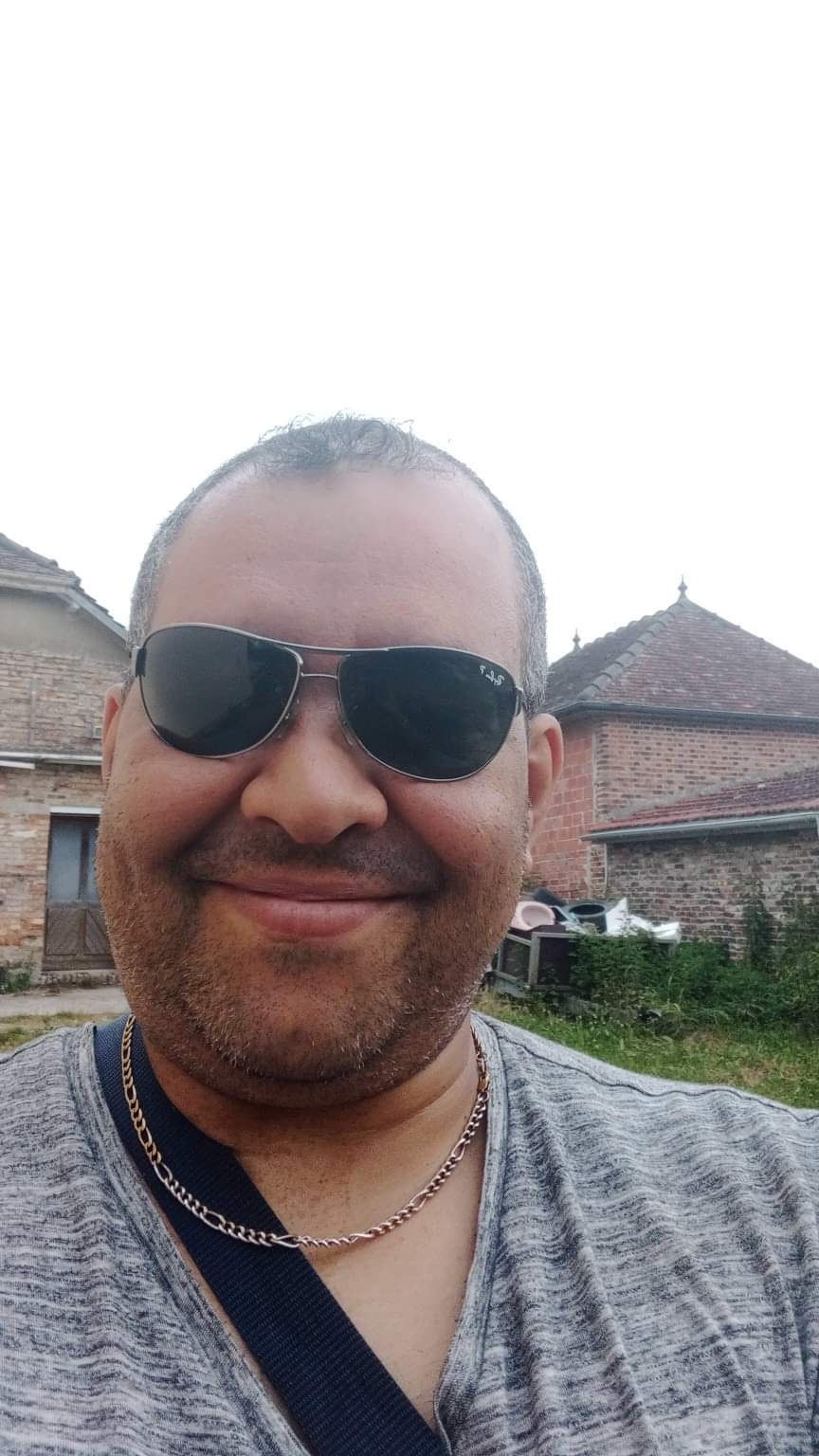 Profil de Alou, 50 ans, Escort TS France à Estissac