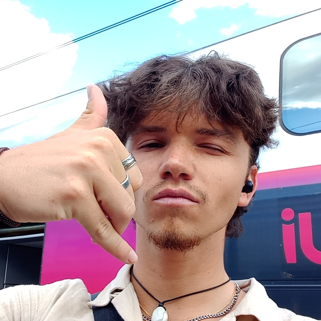 Profil de Fahem, 22 ans, Escort TS France à Puybegon