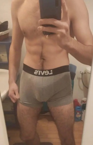 Profil de Feruccio, 36 ans, Escort TS France à Frontenay