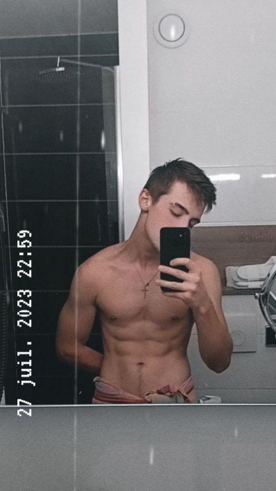 Profil de Jordane, 20 ans, Escort TS France à Auneuil
