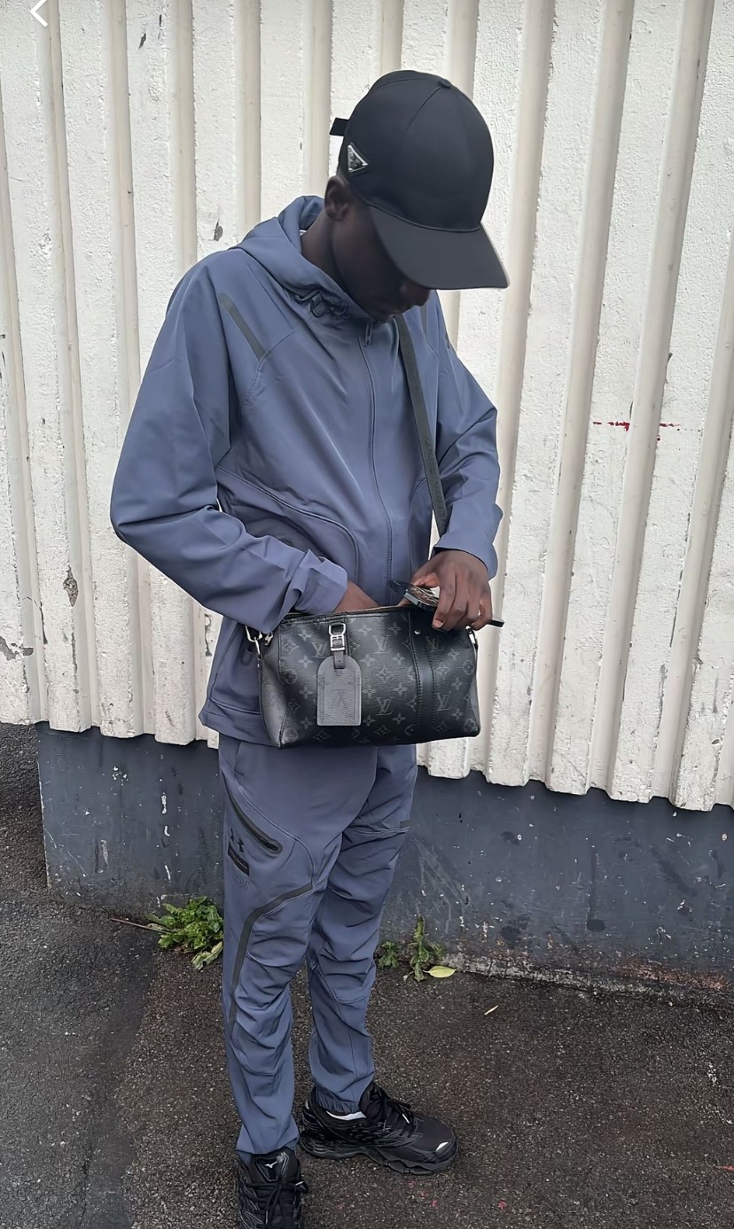Profil de Denis, 26 ans, Escort TS France à Crapeaumesnil