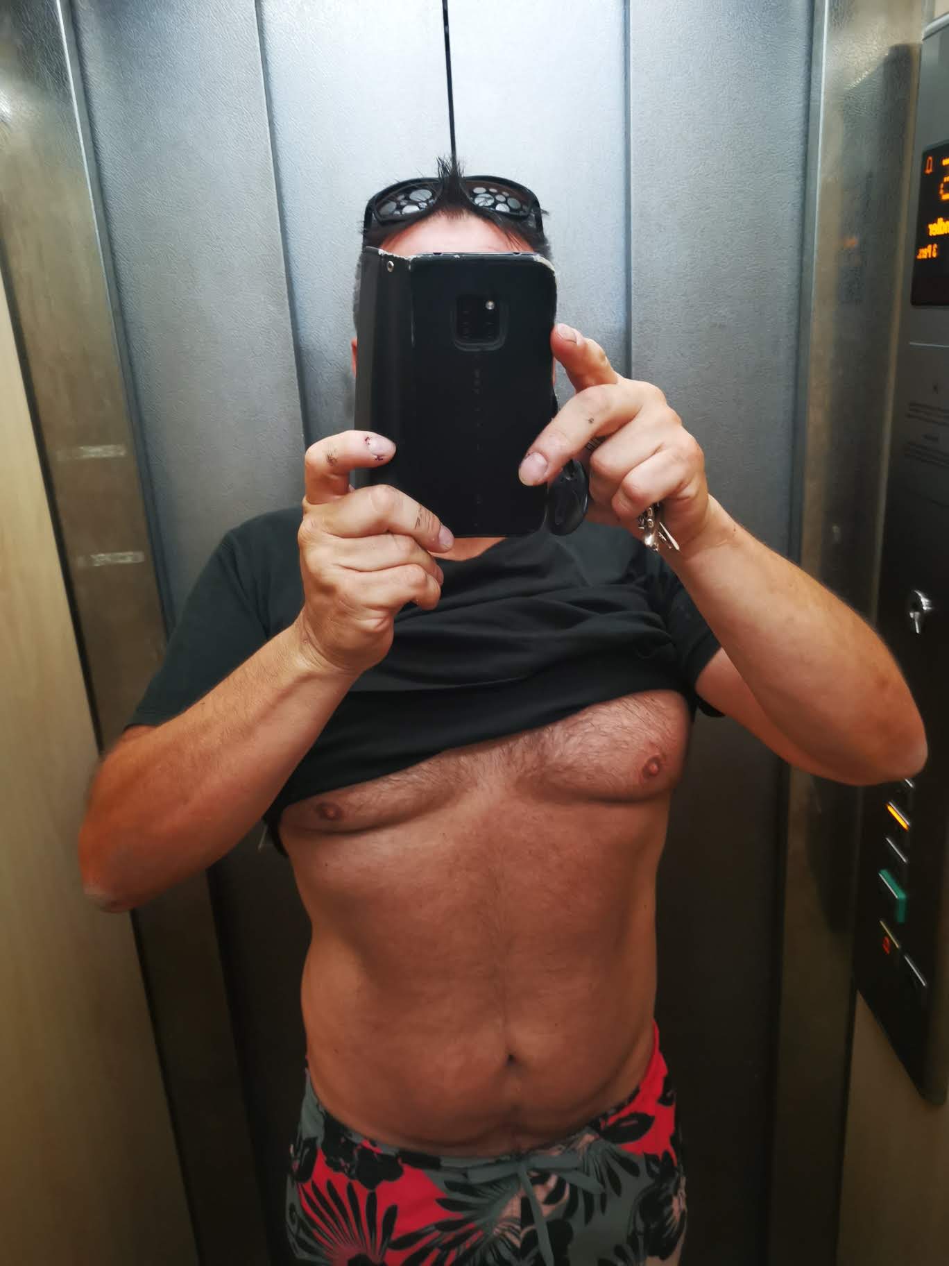 Profil de Willis, 54 ans, Escort TS France à Mont-Ormel