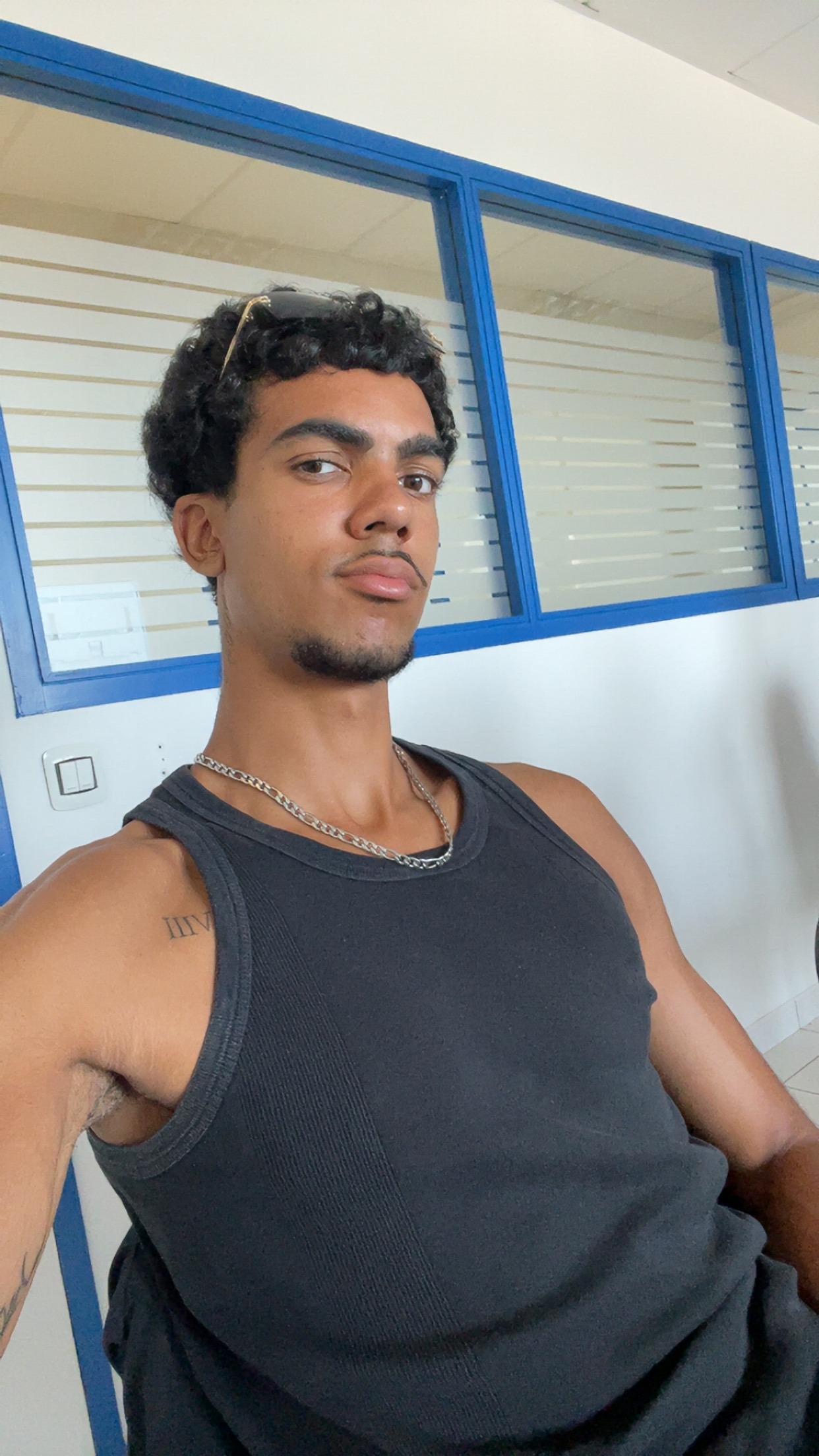Profil de Hector, 18 ans, Escort TS France à Gourchelles