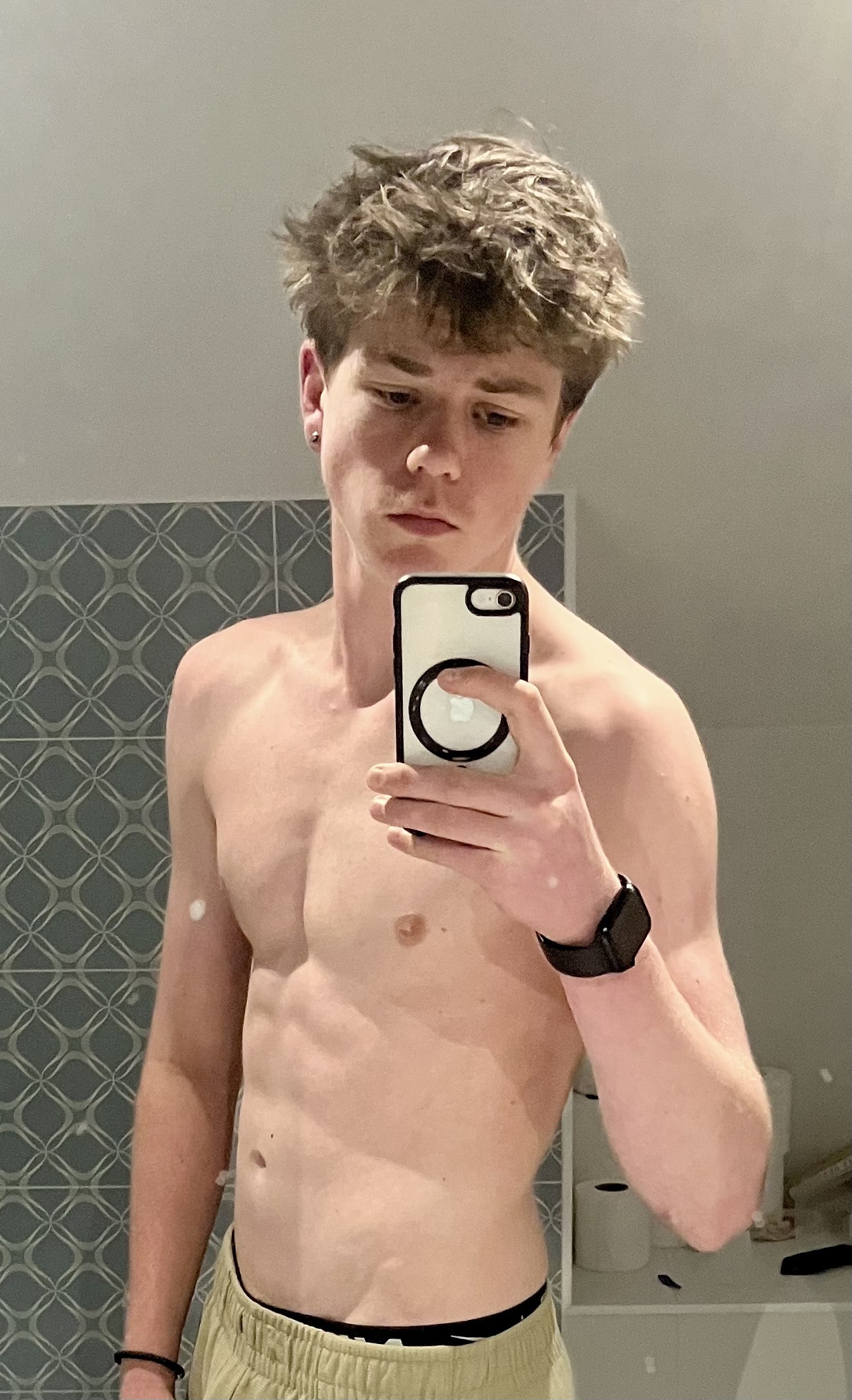 Profil de Nermin, 19 ans, Escort TS France à Warluis