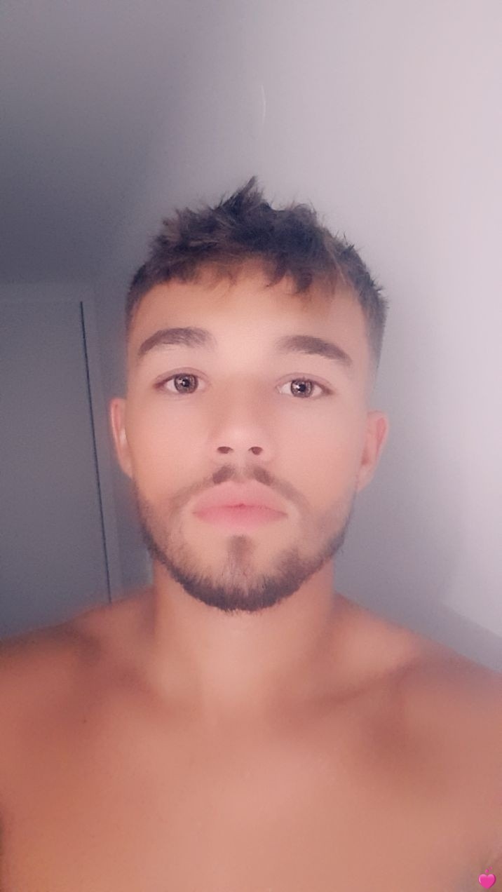 Profil de Rezki, 20 ans, Escort TS France à Hamonville